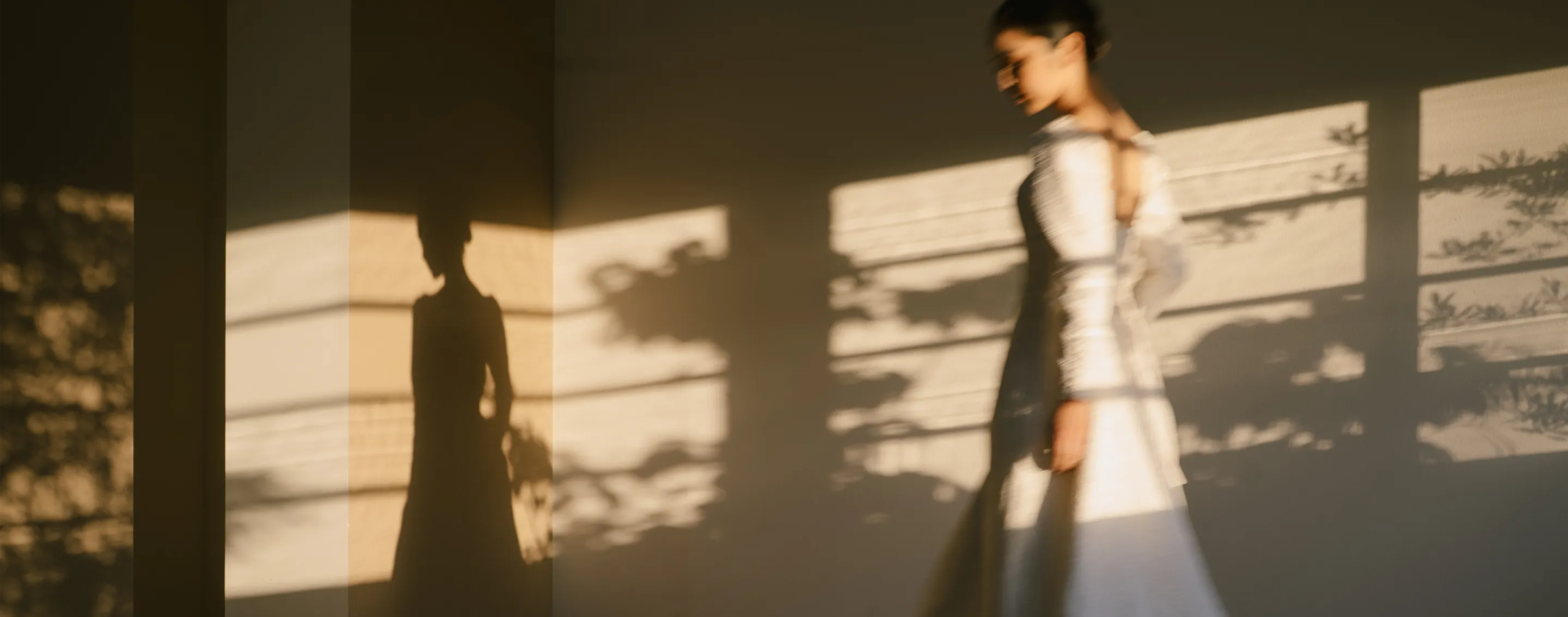 シンプルなウェディングドレス｜結婚式・前撮り衣装レンタル【ラヴィピュール】